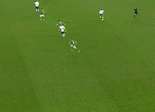 乐鱼体育-【世预赛】欧洲冠军打附加赛！意大利客场平跌至次席